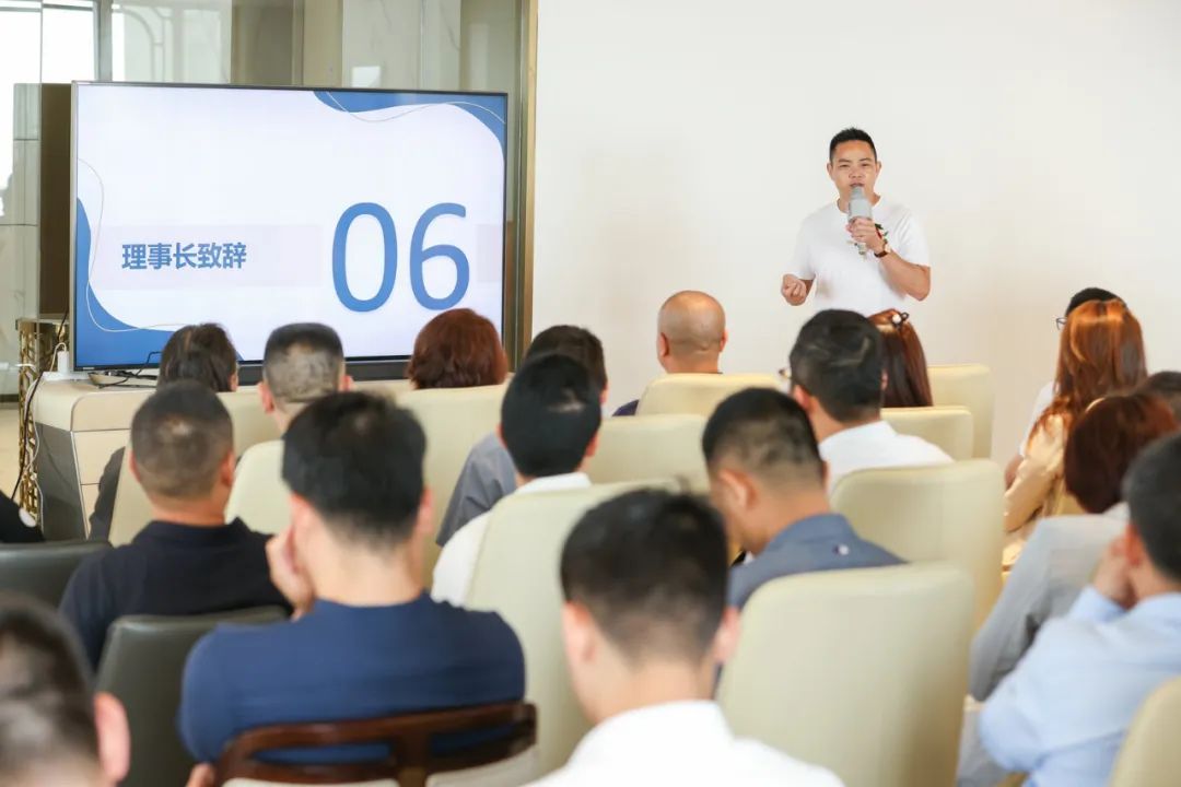 廈門建筑裝飾協(xié)會(huì)_廈門建筑裝飾協(xié)會(huì)會(huì)長(zhǎng)_廈門市裝飾協(xié)會(huì)