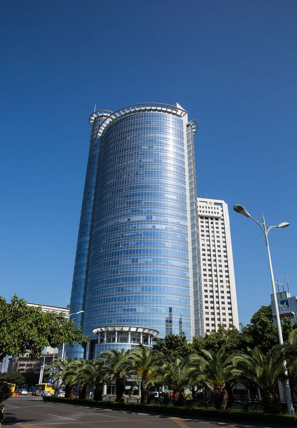 廈門(mén)車(chē)間裝修_廈門(mén)廠房裝修設(shè)計(jì)_廈門(mén)設(shè)計(jì)公司