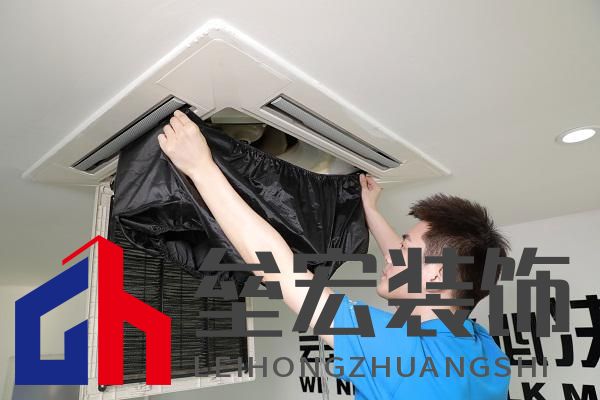 揭秘“小病大修”現(xiàn)象,啄木鳥家庭維修構(gòu)筑誠信維修新生態(tài)