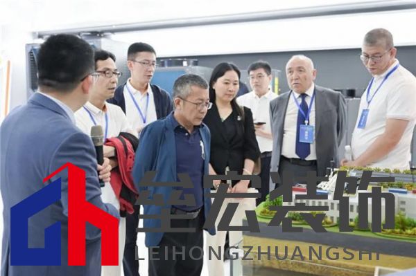 新質(zhì)生產(chǎn)力 “碳”領未來——全國百家媒體走進四季沐歌空氣能熱泵超級工廠活動成功舉行
