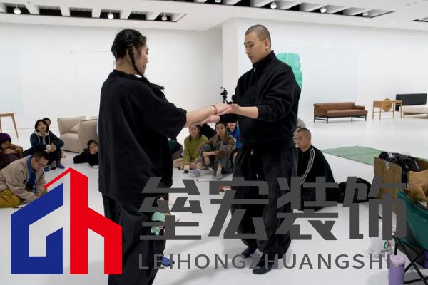 吱音再次攜手陶身體劇場與浦東美術(shù)館共創(chuàng)呈現(xiàn)“動作世界”舞蹈藝術(shù)現(xiàn)場